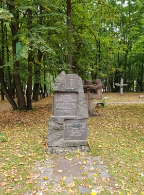 Akmuo Klaipėdos miesto piliečių, palaidotų iki 1944 m. rudens, atminimui