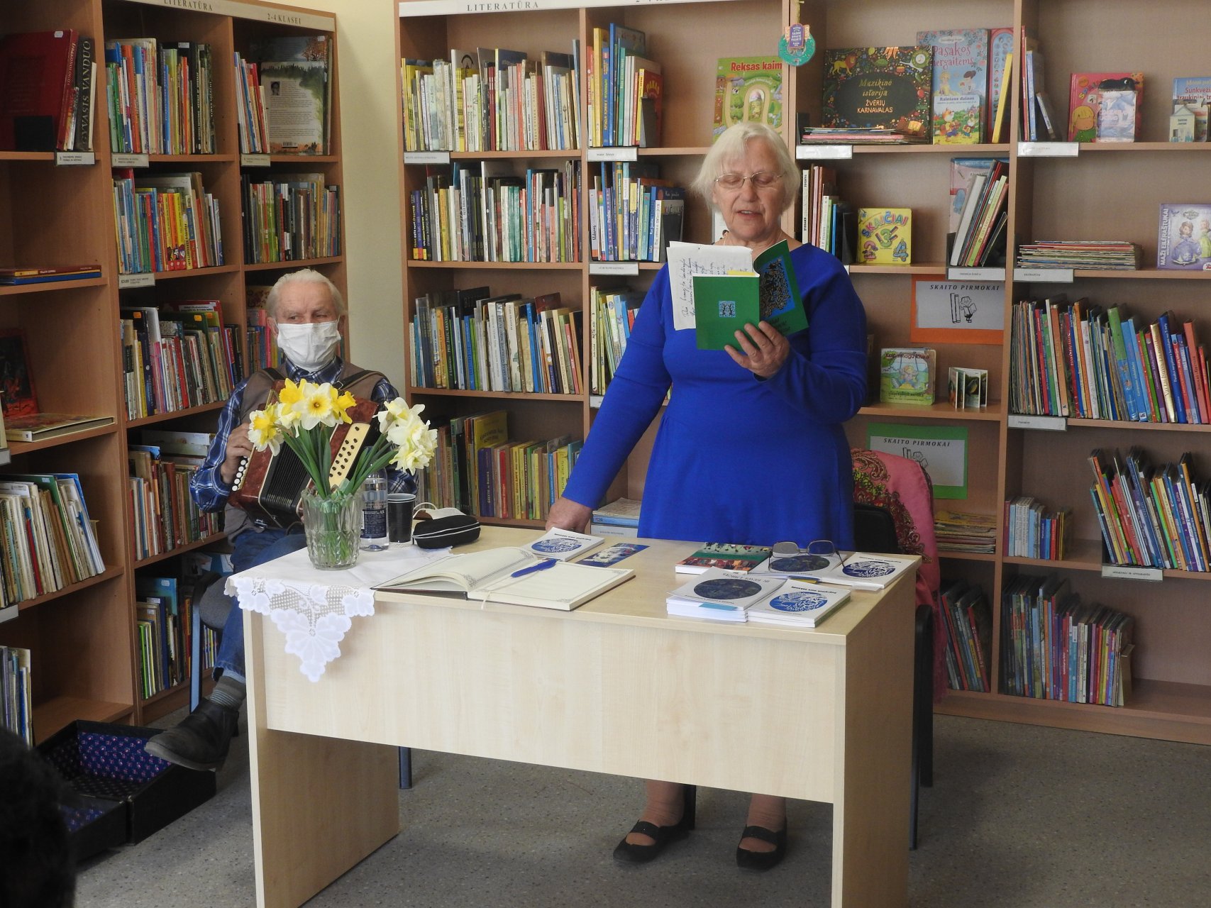 Katyčių bibliotekoje vyko popietė su Terese Leciūte-Lorenčiene
