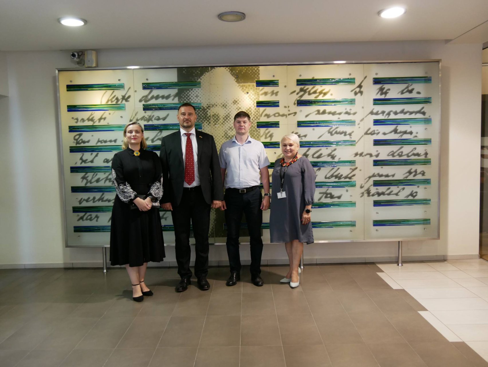 Ukrainos nepaprastasis ir įgaliotasis ambasadorius Lietuvos Respublikoje Petro Beshta, 2024. Fotografas Aurimas Pocius Ukrainos nepaprastasis ir įgaliotasis ambasadorius Lietuvos Respublikoje Petro Beshta, 2024. Fotografas Aurimas Pocius